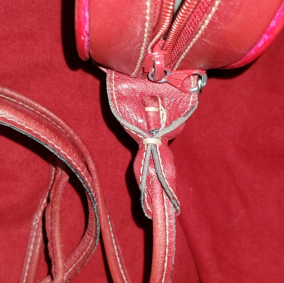 Vintage Gucci Interlocking GG Camera Crossbody - Picture 4 of 12